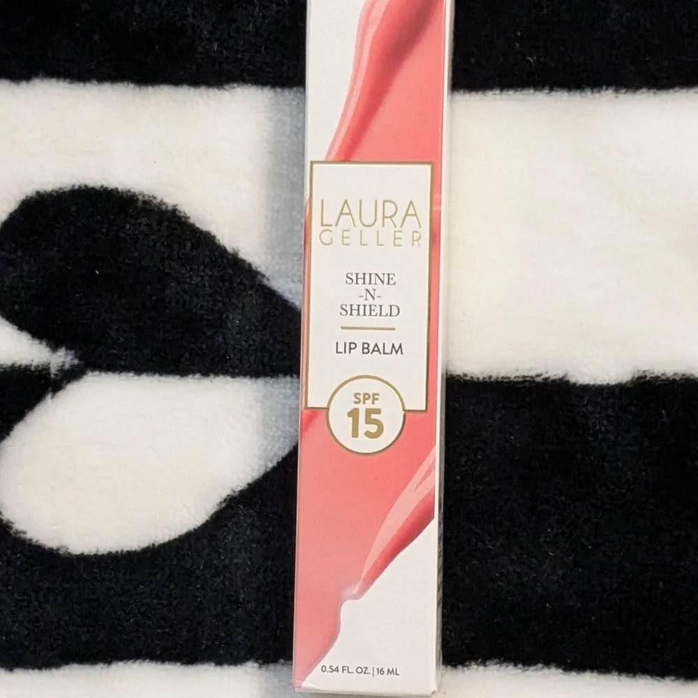 Lip Balm Laura Geller Shine-n-Shield Lip Balm SPF 15 Sunset Sands Exp 3/11/27 🆕